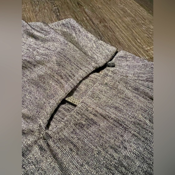 Ann Taylor Gold Tank Top Size Small - Picture 4 of 6